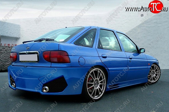 28 999 р. Задний бампер Golardo Ford Escort ANL 1-ый рестайлинг универсал (1992-1994)  с доставкой в г. Самара