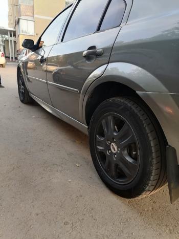 3 499 р. Пластиковые накладки порогов Фанат Тюнинг Ford Mondeo Mk3,BWY дорестайлинг, универсал (2000-2003) (неокрашенные (глянец под окраску))  с доставкой в г. Самара. Увеличить фотографию 2