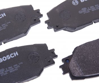 3 779 р. Колодки тормозные передние (4шт.) BOSCH Toyota Auris E150 хэтчбэк 5 дв. рестайлинг (2010-2012)  с доставкой в г. Самара. Увеличить фотографию 2