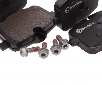 5 649 р. Колодки тормозные задние (4шт.) BREMBO BMW 5 серия F10 седан дорестайлинг (2009-2013)  с доставкой в г. Самара. Увеличить фотографию 2