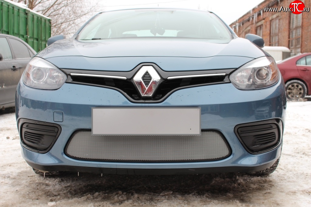 1 539 р. Сетка на бампер Russtal (хром) Renault Fluence дорестайлинг (2010-2012)  с доставкой в г. Самара