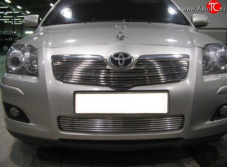 5 199 р. Декоративная вставка воздухозаборника Berkut Toyota Avensis T220 седан рестайлинг (2000-2003)  с доставкой в г. Самара