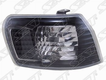 Правый указатель поворота передний SAT (черный хрусталь, 12-450) Toyota Corolla E110 хэтчбек 5 дв. дорестайлинг (1997-2000)