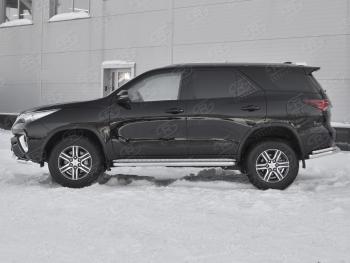 32 849 р. Защита порогов (труба d63 мм с листом) SLITKOFF Toyota Fortuner AN160 дорестайлинг (2015-2020) (Лист алюминий/профиль нержавейка)  с доставкой в г. Самара. Увеличить фотографию 3