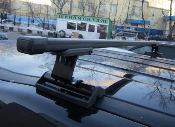 3 049 р. Багажник универсальный на крышу INTER С-15 (на крышу с винтовым соединением предусмотренным автопроизводителем) Daewoo Kalos (2002-2008) (Поперечины стальные (1400 мм, без обтекателя опор))  с доставкой в г. Самара. Увеличить фотографию 3