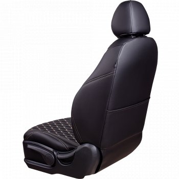 13 949 р. Чехлы для сидений Lord Autofashion Байрон (экокожа, 60/40, подлокотник, 3 Г-образных подголовника) Volkswagen Jetta A6 седан рестайлинг (2015-2018) (Черный, вставка черная, строчка бежевая)  с доставкой в г. Самара. Увеличить фотографию 3